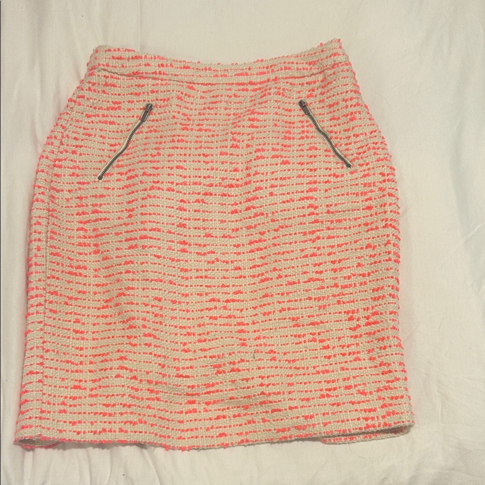 Stylish Pink Tweed Skirt